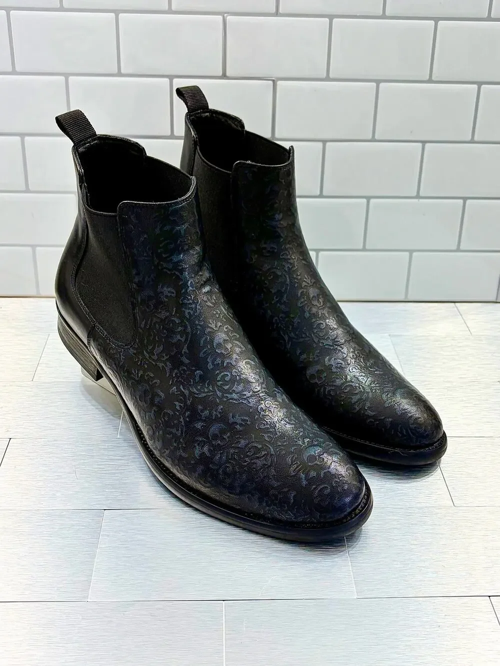 Robert Graham Chelsea boots embossed blue skull/floral RG5567B Men’s Size 9